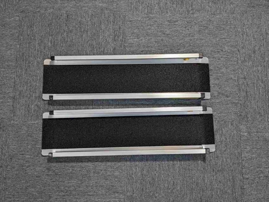 Shopping Mall Aluminum Alloy Ramp with Non-Slip Surface Carpeted Handicap Home Steps