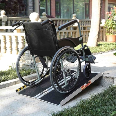 Shopping Mall Aluminum Alloy Ramp with Non-Slip Surface Carpeted Handicap Home Steps