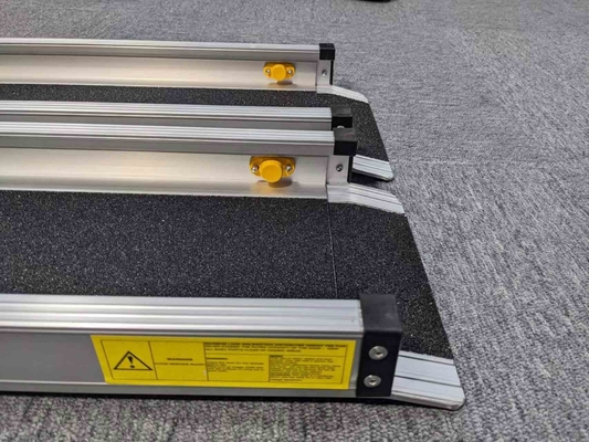 Contemporary Design Style Portable Folding Wheelchair Ramp with Aluminum Material