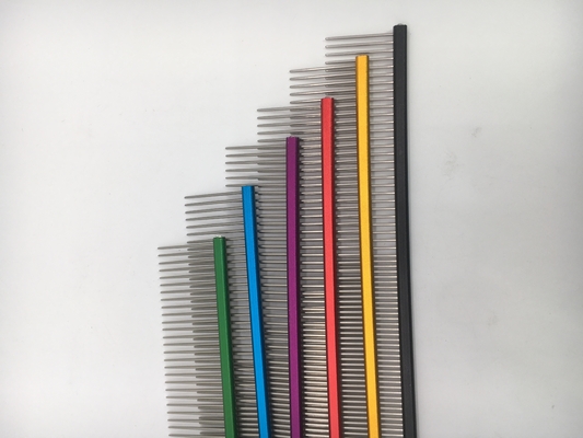 Functional Hair Grooming Pet Dog Comb with Customized Color and Durable Aluminium Alloy