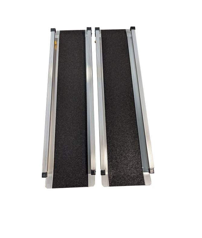 Shopping Mall Aluminum Alloy Ramp with Non-Slip Surface Carpeted Handicap Home Steps